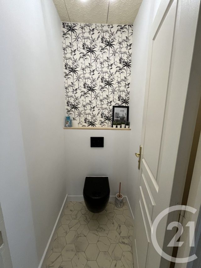 Appartement F2 à louer - 2 pièces - 42.0 m2 - CHOISY LE ROI - 94 - ILE-DE-FRANCE - Century 21 Marques Calmettes