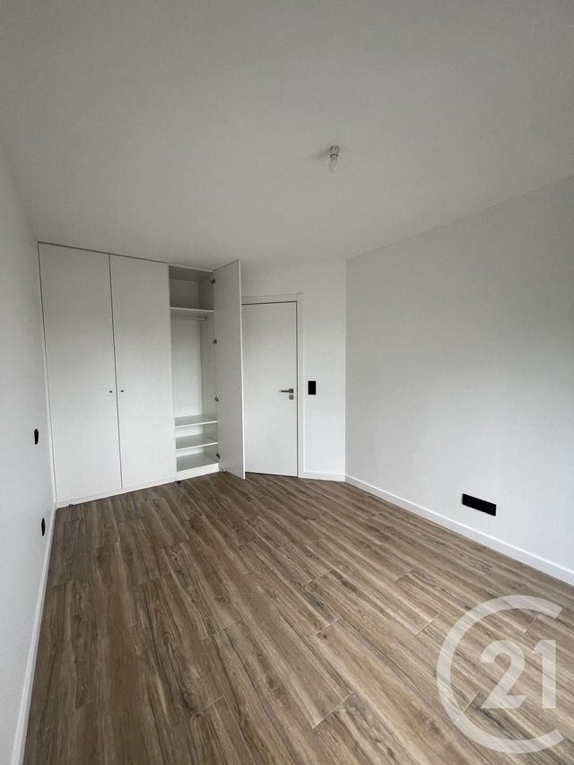 Appartement F3 à louer - 3 pièces - 67.0 m2 - PONTAULT COMBAULT - 77 - ILE-DE-FRANCE - Century 21 Marques Calmettes
