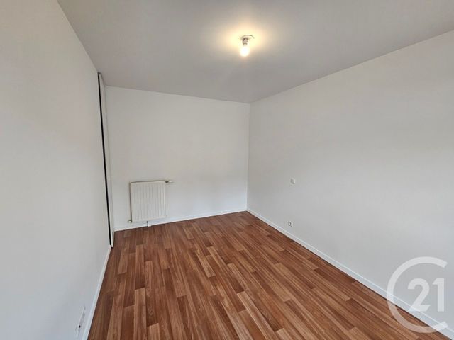 Appartement F2 à vendre - 2 pièces - 42.94 m2 - AUBERVILLIERS - 93 - ILE-DE-FRANCE - Century 21 Marques Calmettes