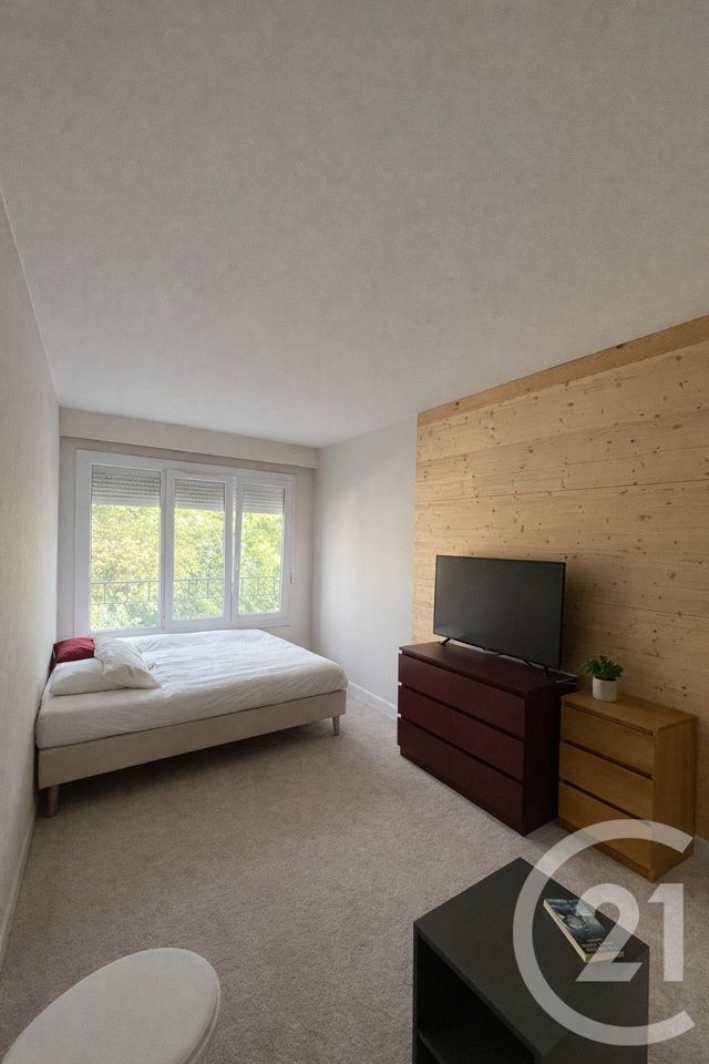 Appartement F3 à louer - 3 pièces - 61.0 m2 - NEUILLY PLAISANCE - 93 - ILE-DE-FRANCE - Century 21 Marques Calmettes