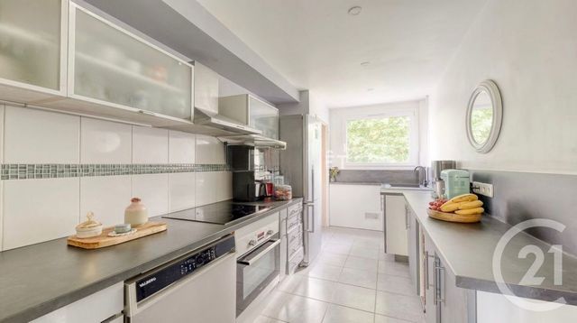 Appartement F3 à louer - 3 pièces - 57.0 m2 - OZOIR LA FERRIERE - 77 - ILE-DE-FRANCE - Century 21 Marques Calmettes