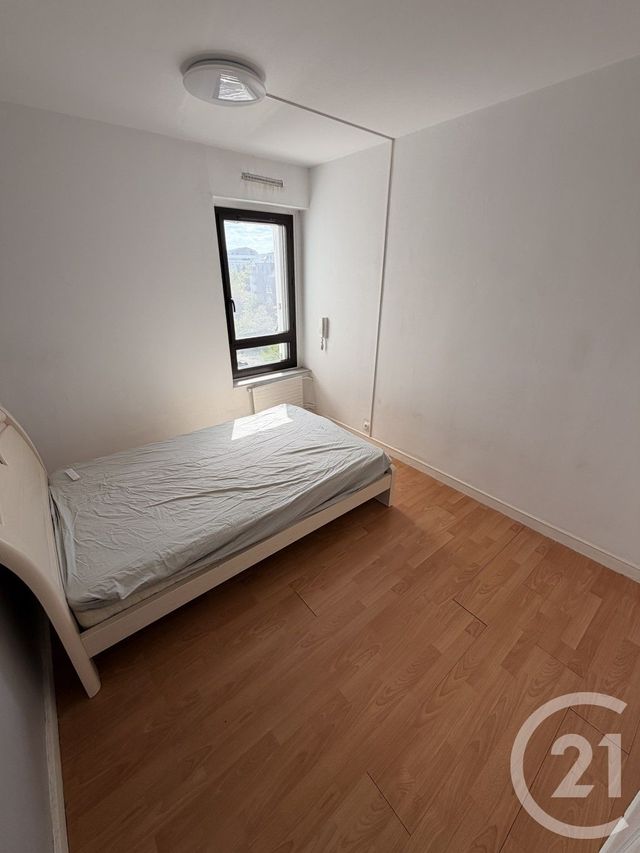 Appartement F3 à louer - 3 pièces - 64.5 m2 - CHAMPS SUR MARNE - 77 - ILE-DE-FRANCE - Century 21 Marques Calmettes