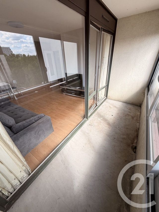 Appartement F3 à louer - 3 pièces - 64.5 m2 - CHAMPS SUR MARNE - 77 - ILE-DE-FRANCE - Century 21 Marques Calmettes