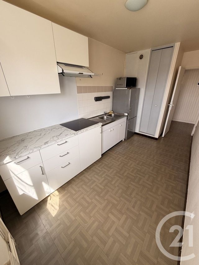 Appartement F3 à louer - 3 pièces - 64.5 m2 - CHAMPS SUR MARNE - 77 - ILE-DE-FRANCE - Century 21 Marques Calmettes