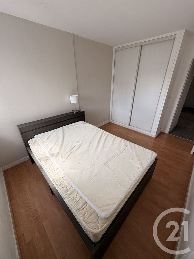 Appartement F3 à louer - 3 pièces - 64.5 m2 - CHAMPS SUR MARNE - 77 - ILE-DE-FRANCE - Century 21 Marques Calmettes