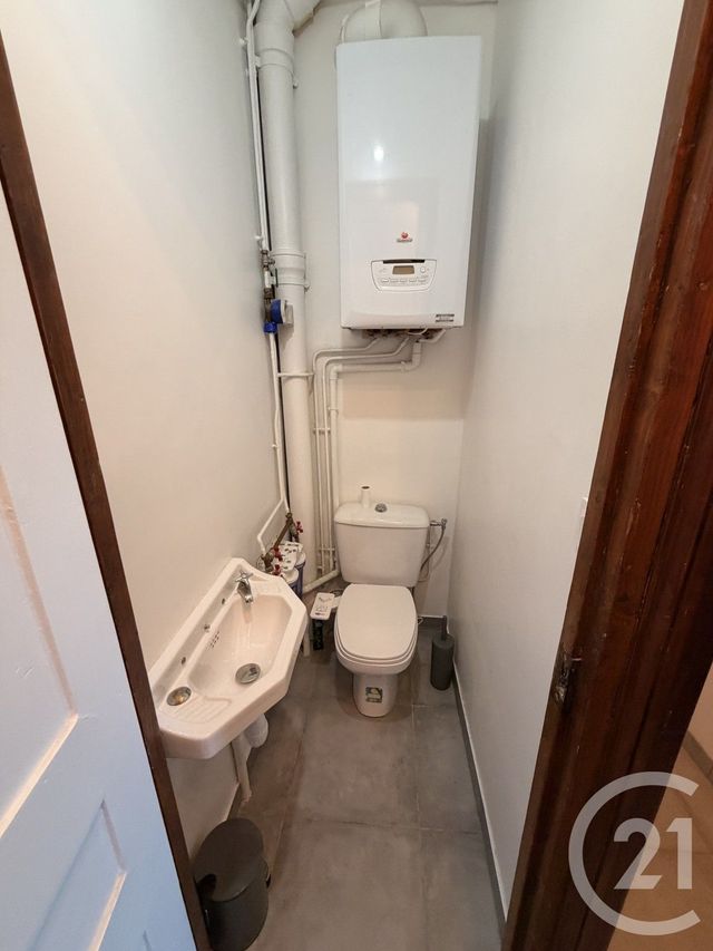 Appartement F2 à louer - 2 pièces - 44.0 m2 - CHARENTON LE PONT - 94 - ILE-DE-FRANCE - Century 21 Marques Calmettes