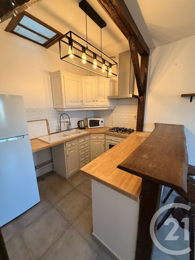 Appartement F2 à louer - 2 pièces - 44.0 m2 - CHARENTON LE PONT - 94 - ILE-DE-FRANCE - Century 21 Marques Calmettes
