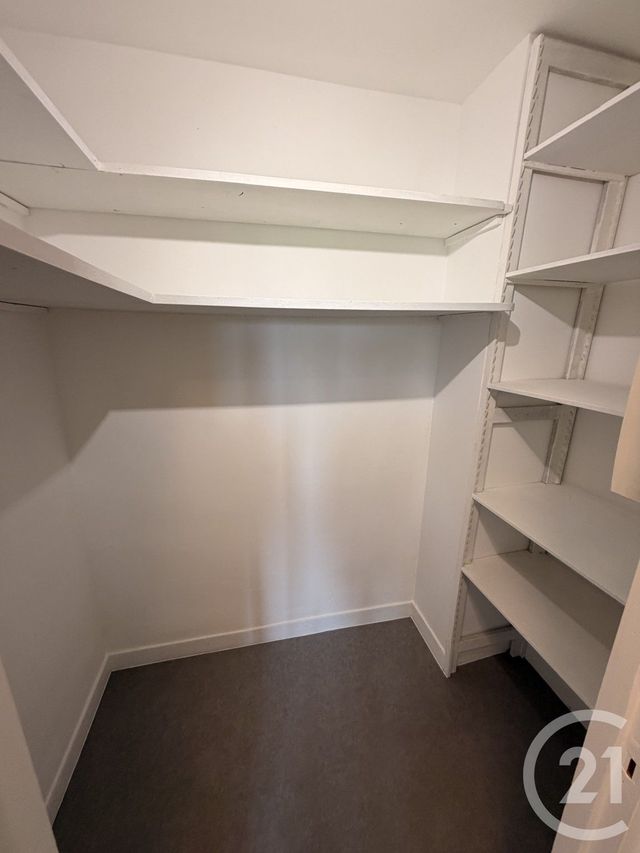 Appartement F3 à louer - 3 pièces - 56.0 m2 - THIAIS - 94 - ILE-DE-FRANCE - Century 21 Marques Calmettes