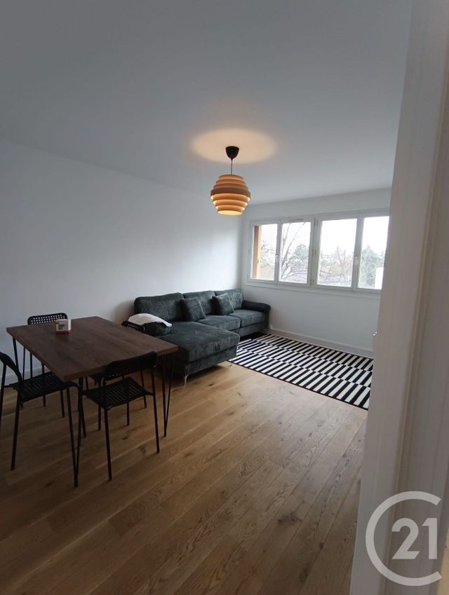 Appartement F3 à louer - 3 pièces - 56.0 m2 - THIAIS - 94 - ILE-DE-FRANCE - Century 21 Marques Calmettes