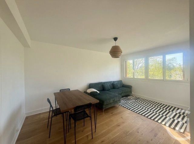 Appartement F3 à louer - 3 pièces - 56.0 m2 - THIAIS - 94 - ILE-DE-FRANCE - Century 21 Marques Calmettes