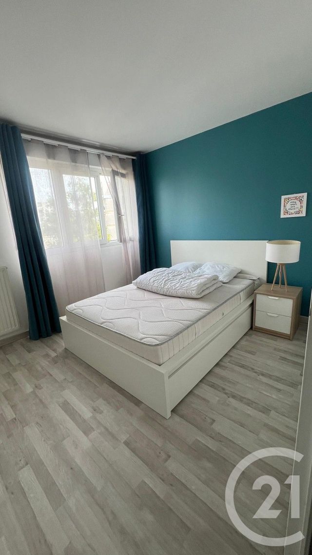 Appartement F2 à louer - 2 pièces - 52.0 m2 - CHAMPS SUR MARNE - 77 - ILE-DE-FRANCE - Century 21 Marques Calmettes