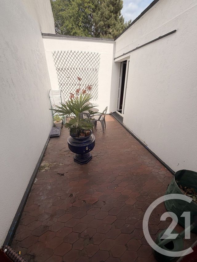Appartement Chambre à louer - 1 pièce - 10.0 m2 - OZOIR LA FERRIERE - 77 - ILE-DE-FRANCE - Century 21 Marques Calmettes
