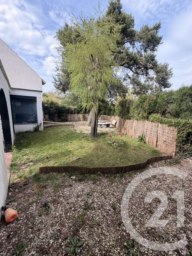 Appartement Chambre à louer - 1 pièce - 10.0 m2 - OZOIR LA FERRIERE - 77 - ILE-DE-FRANCE - Century 21 Marques Calmettes