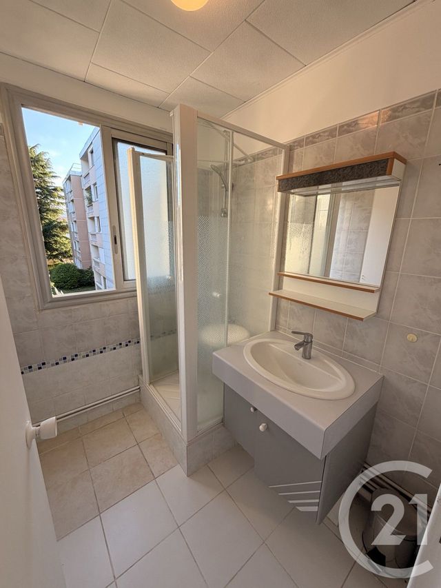 Appartement F3 à louer - 3 pièces - 70.0 m2 - GAGNY - 93 - ILE-DE-FRANCE - Century 21 Marques Calmettes