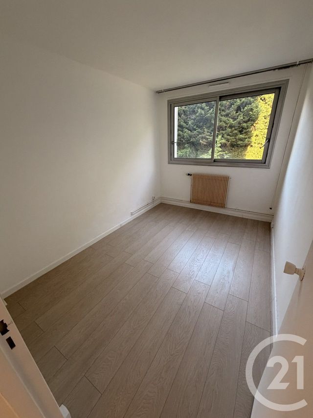 Appartement F3 à louer - 3 pièces - 70.0 m2 - GAGNY - 93 - ILE-DE-FRANCE - Century 21 Marques Calmettes