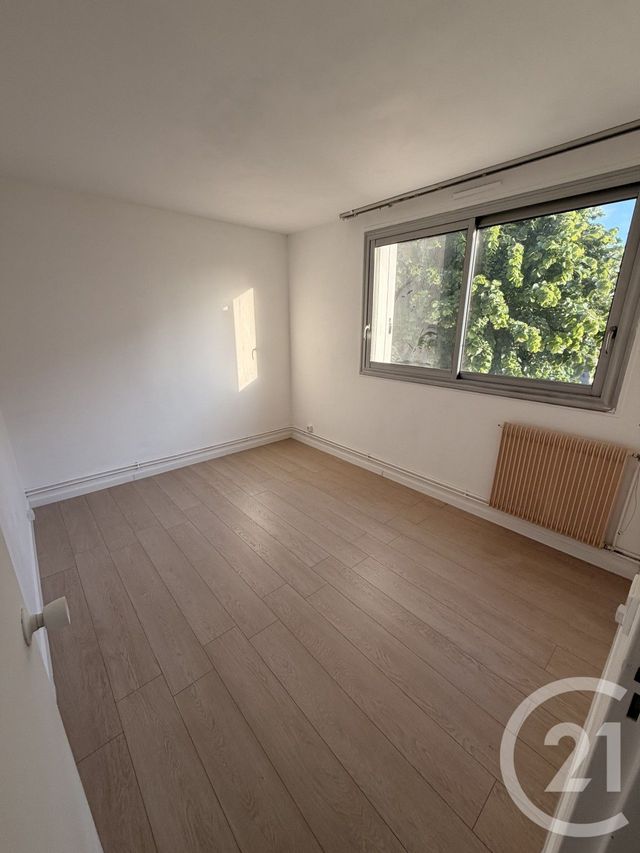Appartement F3 à louer - 3 pièces - 70.0 m2 - GAGNY - 93 - ILE-DE-FRANCE - Century 21 Marques Calmettes