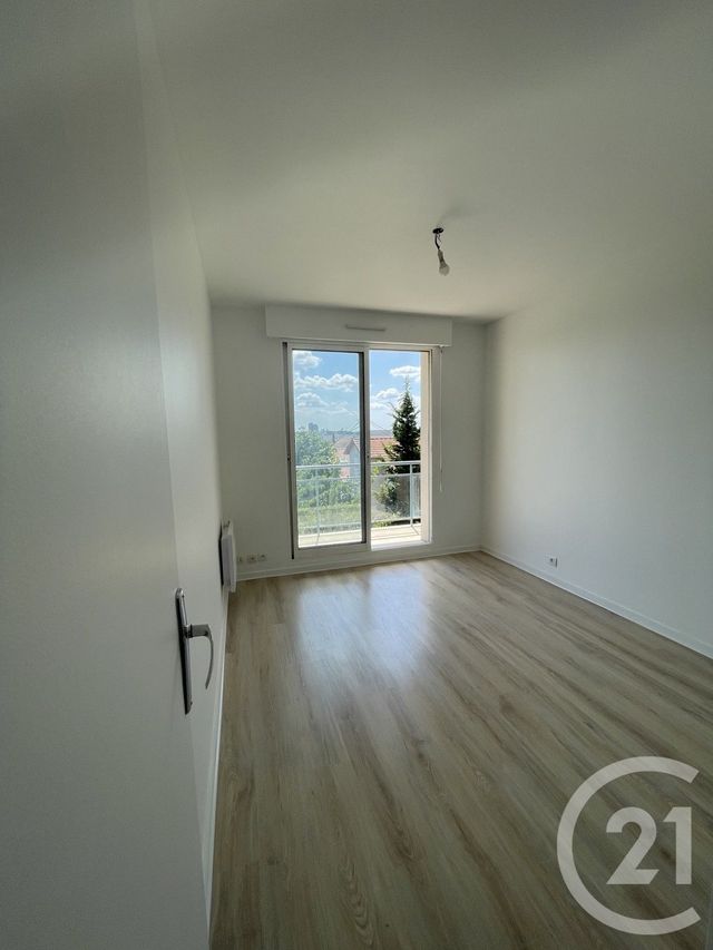 Afficher la photo en grand Appartement F2 à vendre - 2 pièces - 46.0 m2 - CHAMPIGNY SUR MARNE - 94 - ILE-DE-FRANCE - Century 21 Marques Calmettes
