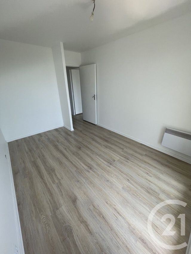 Afficher la photo en grand Appartement F2 à vendre - 2 pièces - 46.0 m2 - CHAMPIGNY SUR MARNE - 94 - ILE-DE-FRANCE - Century 21 Marques Calmettes