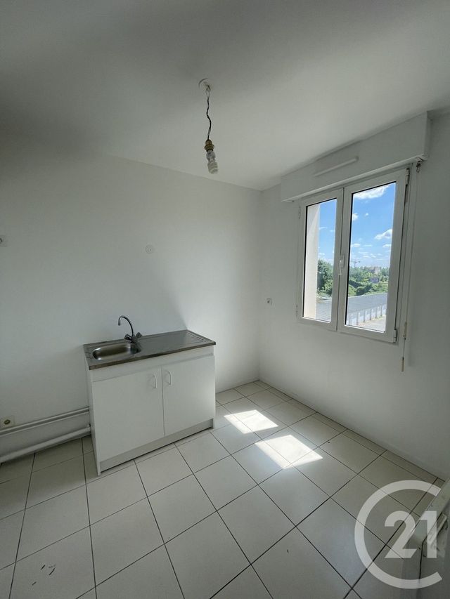 Afficher la photo en grand Appartement F2 à vendre - 2 pièces - 46.0 m2 - CHAMPIGNY SUR MARNE - 94 - ILE-DE-FRANCE - Century 21 Marques Calmettes