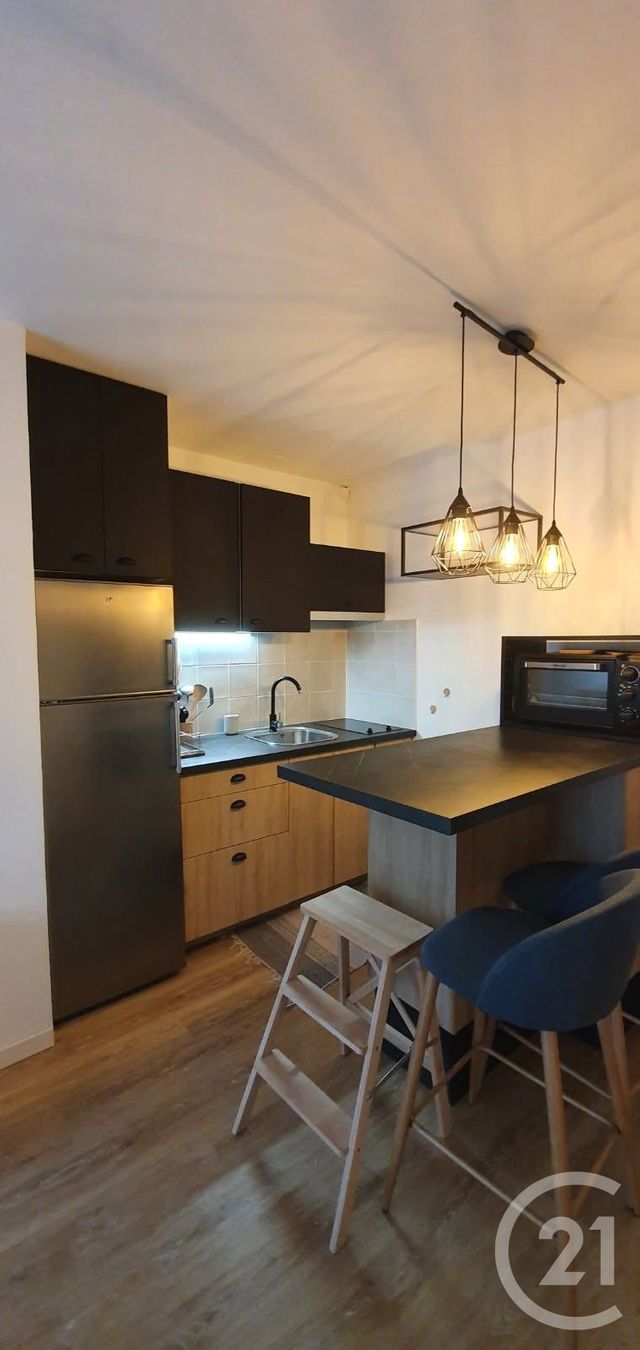 Appartement F1 bis à louer - 2 pièces - 30.0 m2 - ST MAURICE - 94 - ILE-DE-FRANCE - Century 21 Marques Calmettes