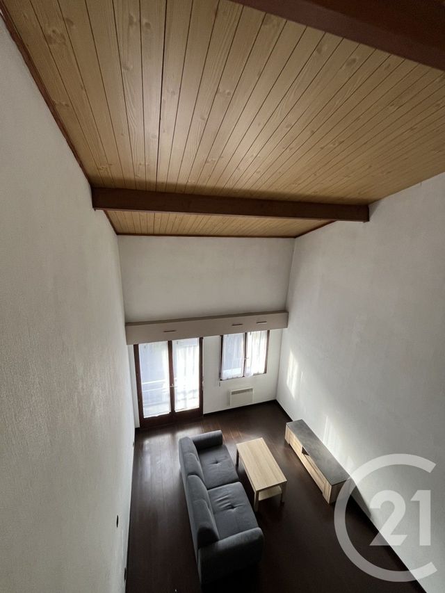 Appartement F2 à louer - 2 pièces - 48.42 m2 - PONTAULT COMBAULT - 77 - ILE-DE-FRANCE - Century 21 Marques Calmettes