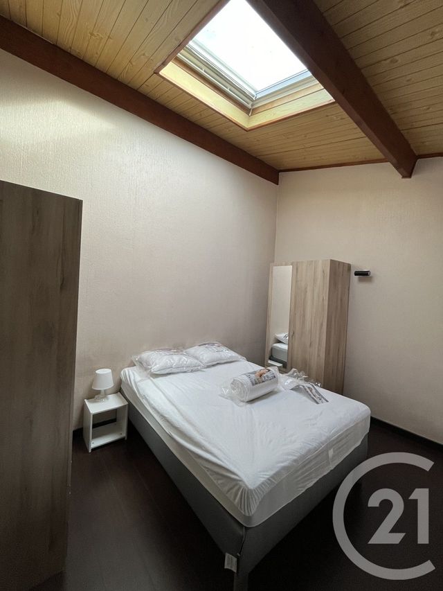 Appartement F2 à louer - 2 pièces - 48.42 m2 - PONTAULT COMBAULT - 77 - ILE-DE-FRANCE - Century 21 Marques Calmettes