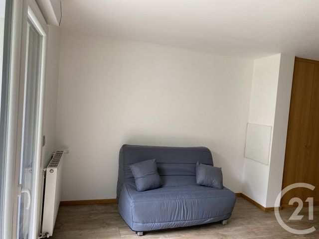 Appartement F1 à louer - 1 pièce - 22.0 m2 - LIVRY GARGAN - 93 - ILE-DE-FRANCE - Century 21 Marques Calmettes