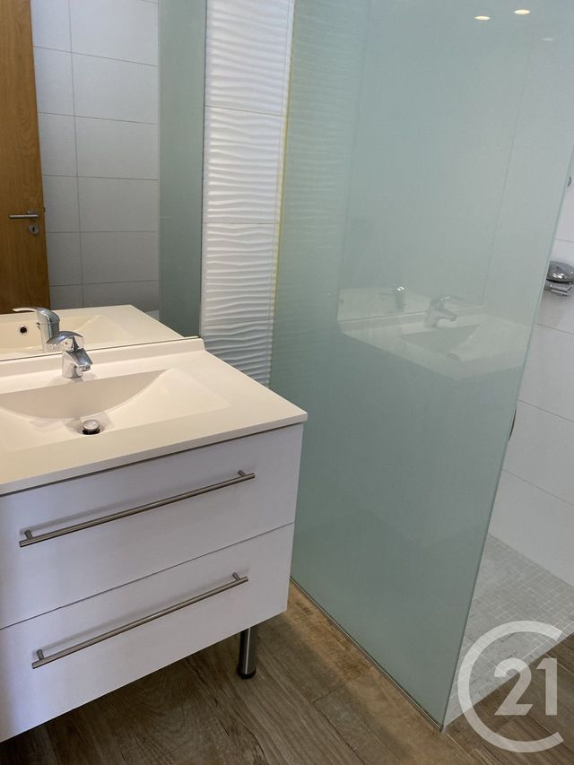Appartement F1 à louer - 1 pièce - 22.0 m2 - LIVRY GARGAN - 93 - ILE-DE-FRANCE - Century 21 Marques Calmettes