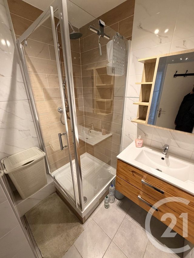 Appartement F2 à louer - 2 pièces - 47.0 m2 - NEUILLY SUR MARNE - 93 - ILE-DE-FRANCE - Century 21 Marques Calmettes