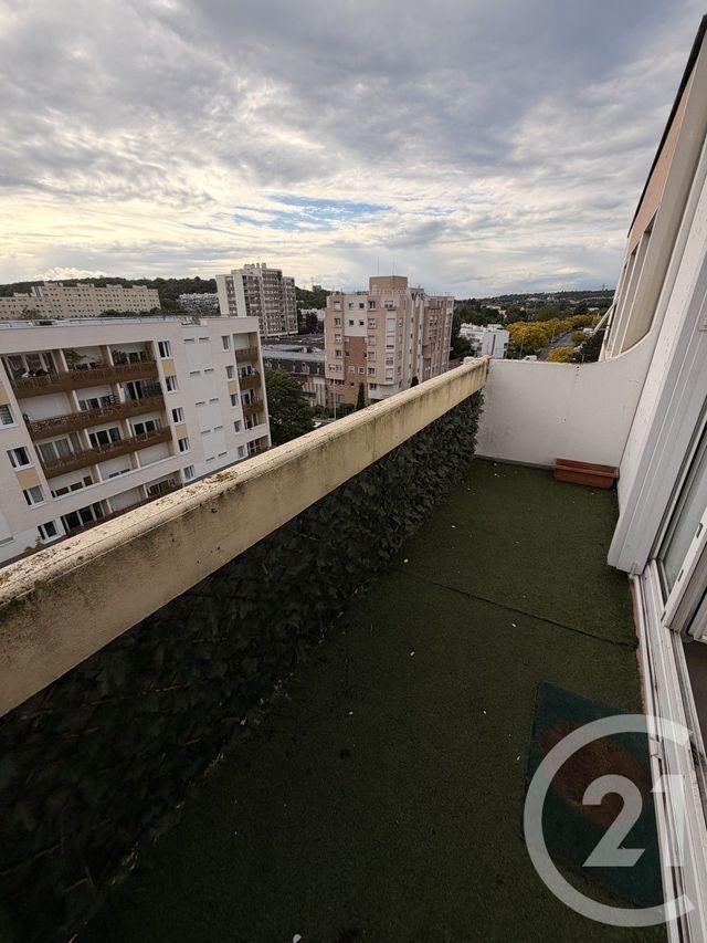 Appartement F2 à louer - 2 pièces - 47.0 m2 - NEUILLY SUR MARNE - 93 - ILE-DE-FRANCE - Century 21 Marques Calmettes