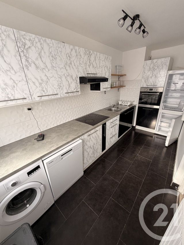 Appartement F2 à louer - 2 pièces - 47.0 m2 - NEUILLY SUR MARNE - 93 - ILE-DE-FRANCE - Century 21 Marques Calmettes