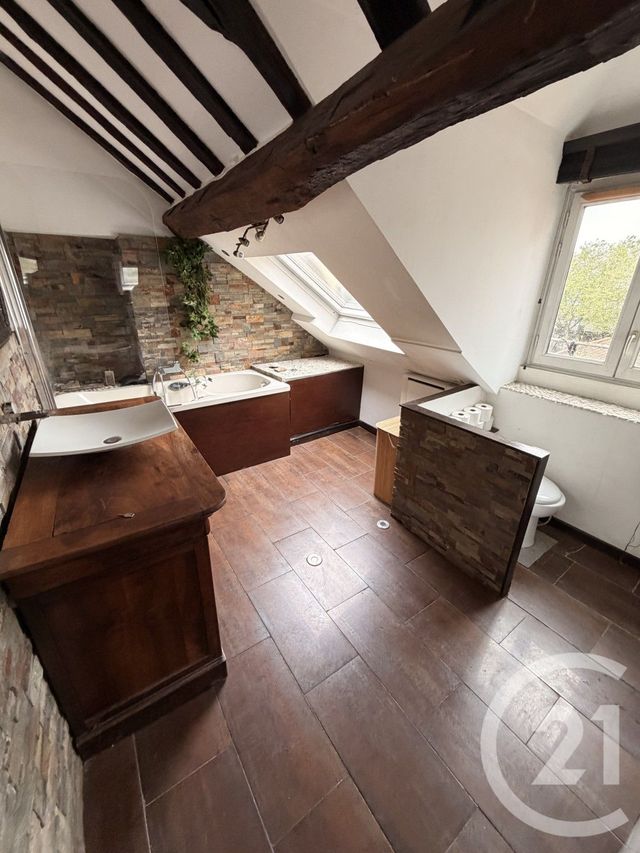 Appartement F2 à louer - 2 pièces - 54.0 m2 - VILLENEUVE ST GEORGES - 94 - ILE-DE-FRANCE - Century 21 Marques Calmettes