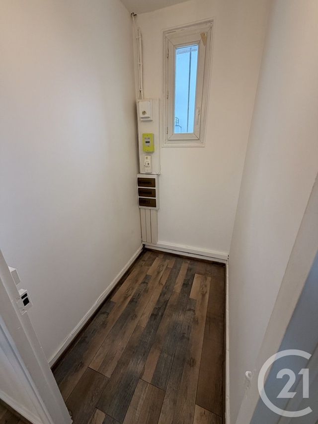 Appartement Duplex à louer - 3 pièces - 85.0 m2 - OZOIR LA FERRIERE - 77 - ILE-DE-FRANCE - Century 21 Marques Calmettes
