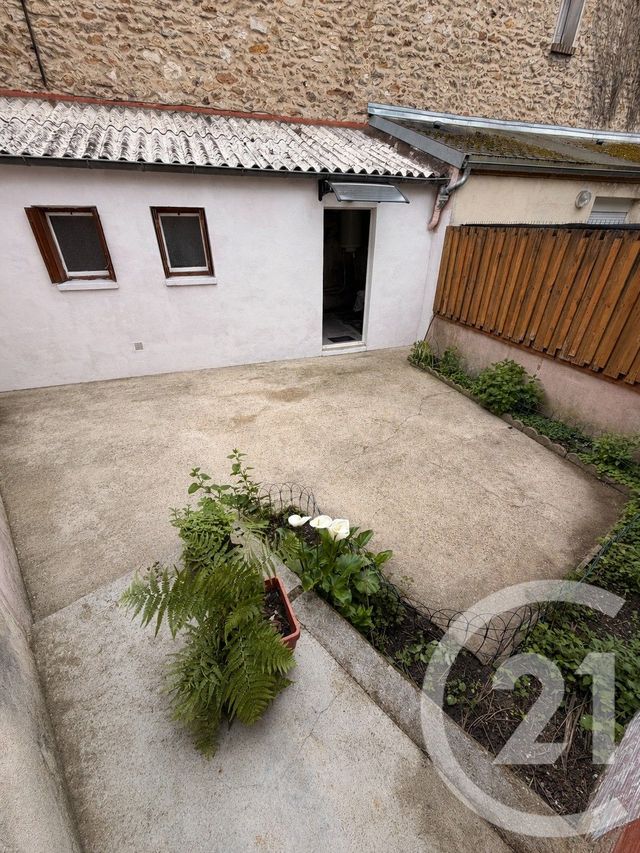 Appartement Duplex à louer - 3 pièces - 85.0 m2 - OZOIR LA FERRIERE - 77 - ILE-DE-FRANCE - Century 21 Marques Calmettes
