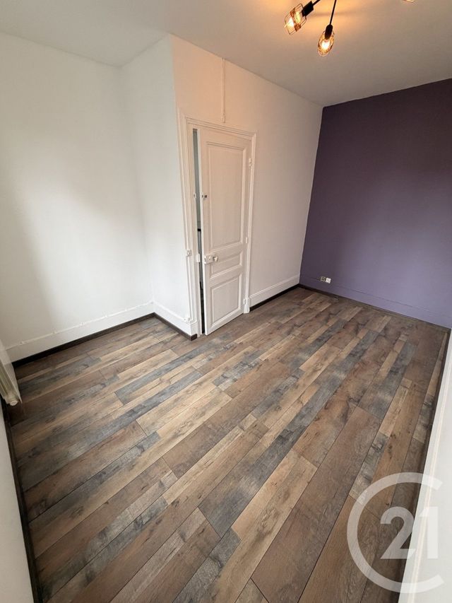 Appartement Duplex à louer - 3 pièces - 85.0 m2 - OZOIR LA FERRIERE - 77 - ILE-DE-FRANCE - Century 21 Marques Calmettes
