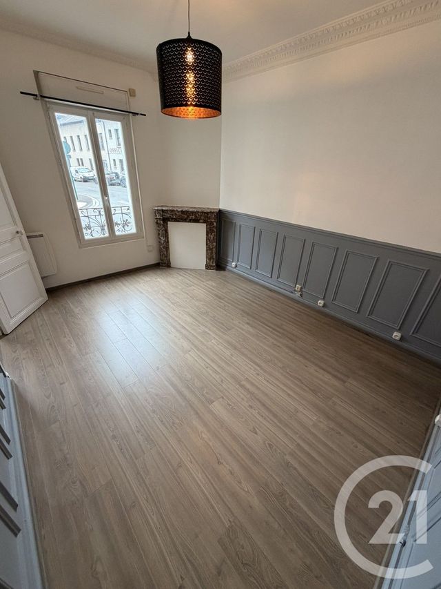 Appartement Duplex à louer - 3 pièces - 85.0 m2 - OZOIR LA FERRIERE - 77 - ILE-DE-FRANCE - Century 21 Marques Calmettes