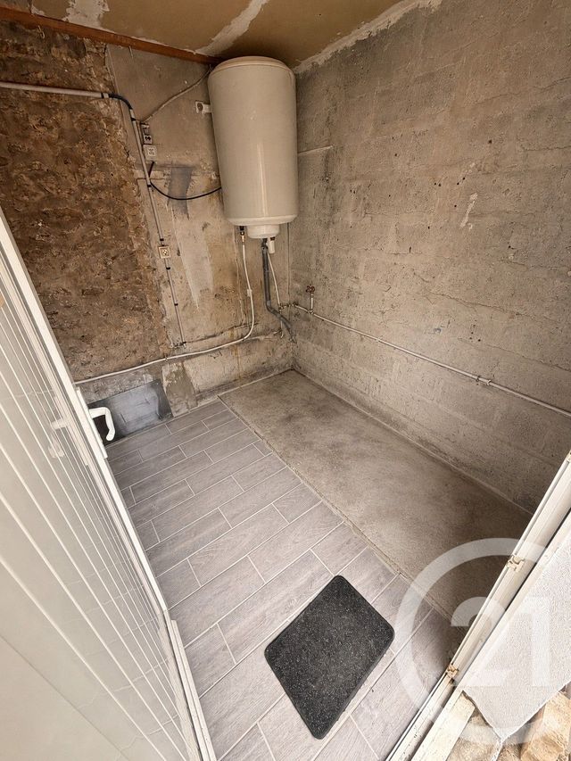 Appartement Duplex à louer - 3 pièces - 85.0 m2 - OZOIR LA FERRIERE - 77 - ILE-DE-FRANCE - Century 21 Marques Calmettes
