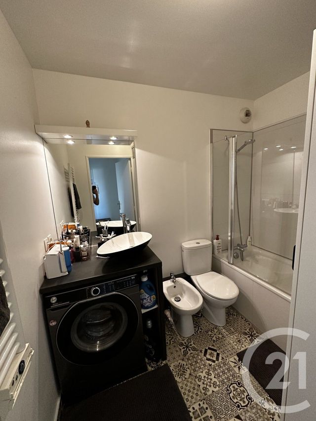 Appartement F2 à louer - 2 pièces - 40.0 m2 - VITRY SUR SEINE - 94 - ILE-DE-FRANCE - Century 21 Marques Calmettes