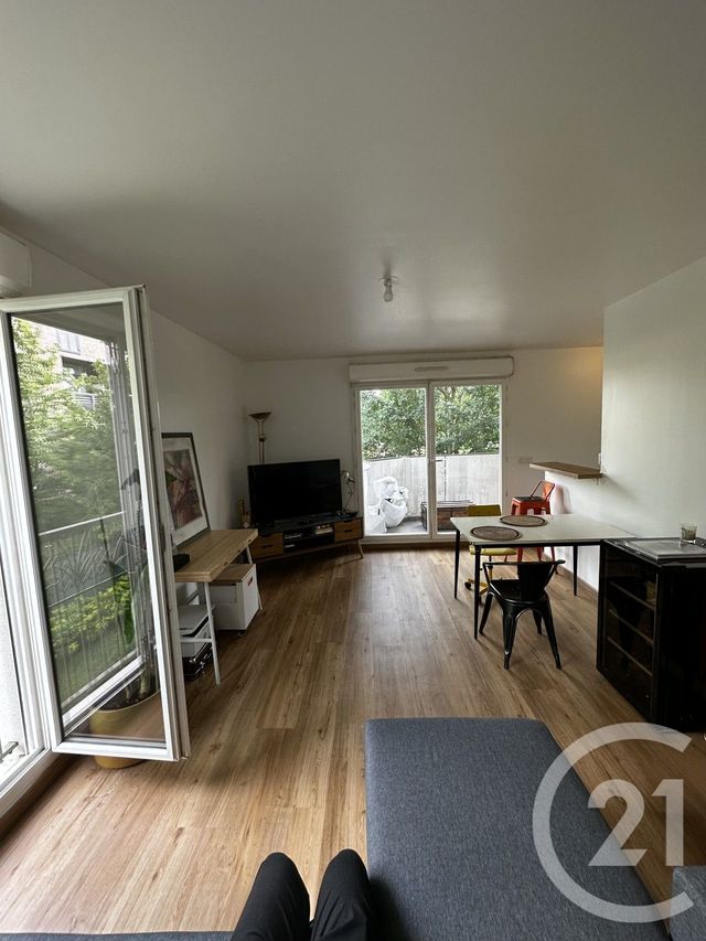 Appartement F2 à louer - 2 pièces - 40.0 m2 - VITRY SUR SEINE - 94 - ILE-DE-FRANCE - Century 21 Marques Calmettes