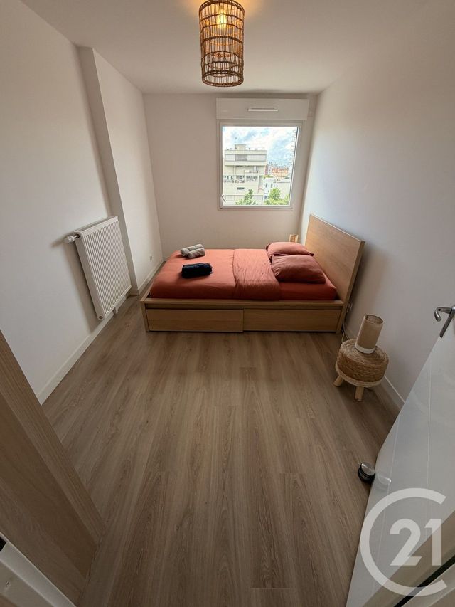 Appartement F3 à louer - 3 pièces - 64.0 m2 - IVRY SUR SEINE - 94 - ILE-DE-FRANCE - Century 21 Marques Calmettes
