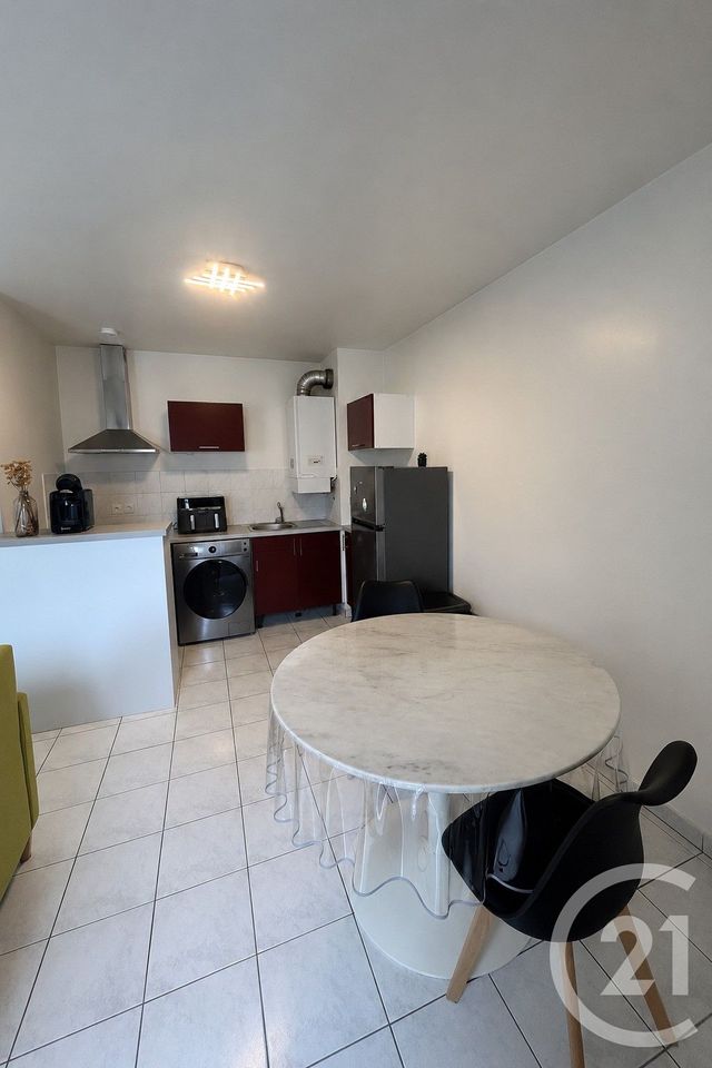 Appartement F2 à louer - 2 pièces - 37.0 m2 - BRIE COMTE ROBERT - 77 - ILE-DE-FRANCE - Century 21 Marques Calmettes