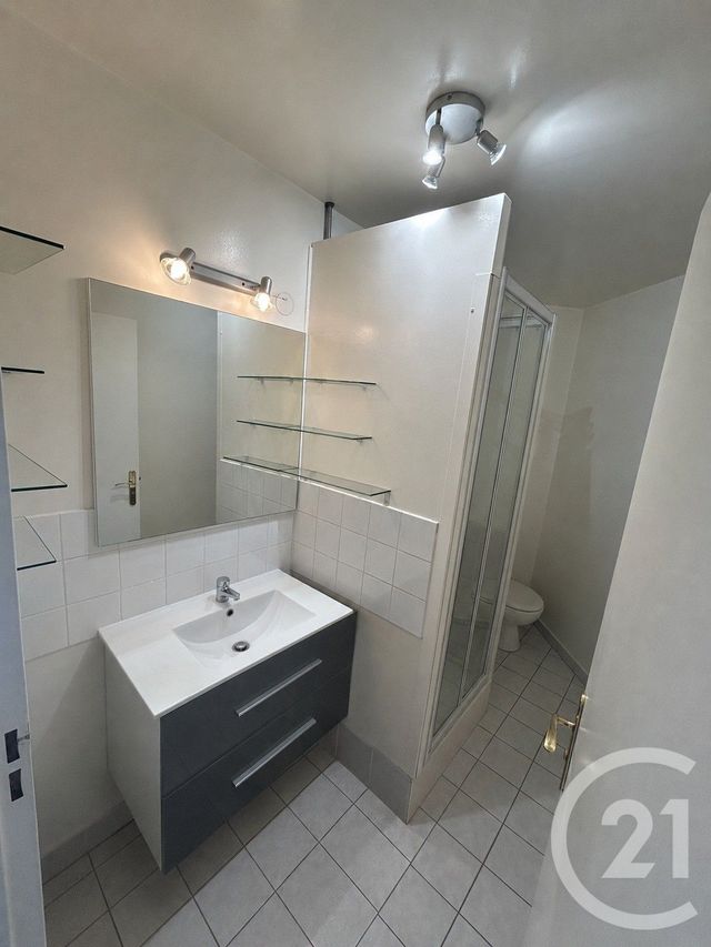 Appartement F2 à louer - 2 pièces - 37.0 m2 - BRIE COMTE ROBERT - 77 - ILE-DE-FRANCE - Century 21 Marques Calmettes