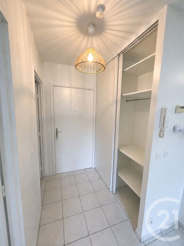 Appartement F2 à louer - 2 pièces - 37.0 m2 - BRIE COMTE ROBERT - 77 - ILE-DE-FRANCE - Century 21 Marques Calmettes