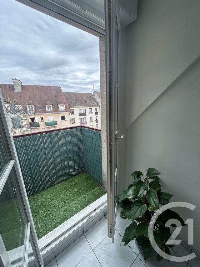 Appartement F2 à louer - 2 pièces - 37.0 m2 - BRIE COMTE ROBERT - 77 - ILE-DE-FRANCE - Century 21 Marques Calmettes