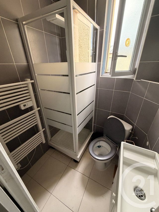 Appartement F2 à louer - 2 pièces - 34.0 m2 - VILLENEUVE ST GEORGES - 94 - ILE-DE-FRANCE - Century 21 Marques Calmettes
