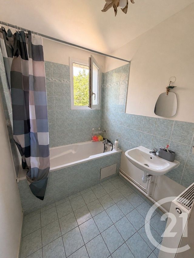 maison à vendre - 6 pièces - 136.0 m2 - BUSSY ST GEORGES - 77 - ILE-DE-FRANCE - Century 21 Marques Calmettes