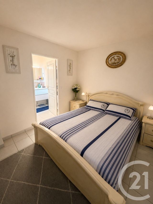 maison à vendre - 6 pièces - 136.0 m2 - BUSSY ST GEORGES - 77 - ILE-DE-FRANCE - Century 21 Marques Calmettes