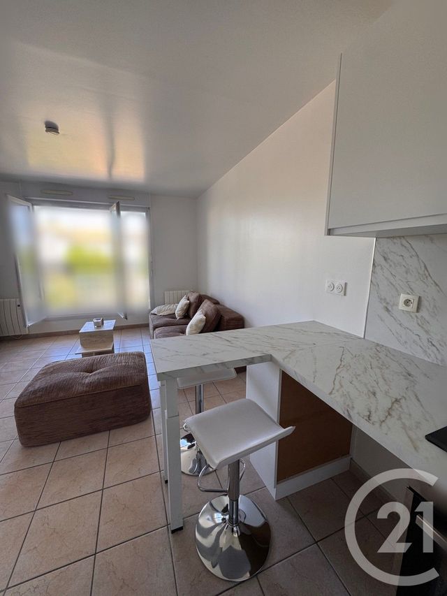 Appartement F2 à louer - 2 pièces - 39.0 m2 - BUSSY ST GEORGES - 77 - ILE-DE-FRANCE - Century 21 Marques Calmettes