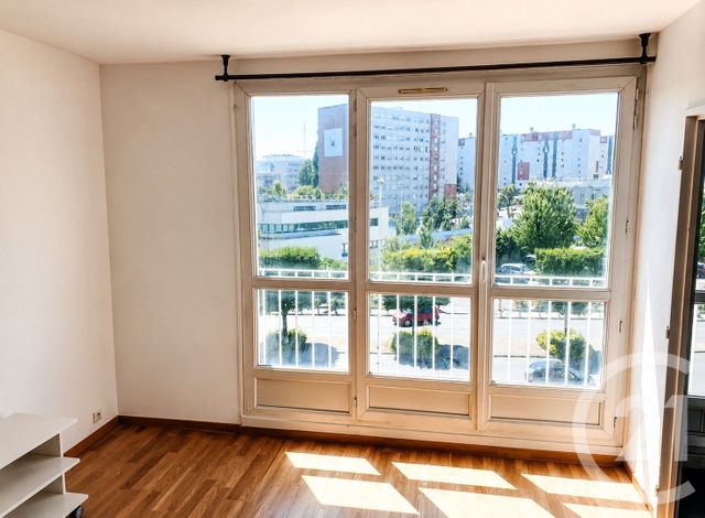 Appartement F1 à louer - 1 pièce - 25.0 m2 - GARGES LES GONESSE - 95 - ILE-DE-FRANCE - Century 21 Marques Calmettes