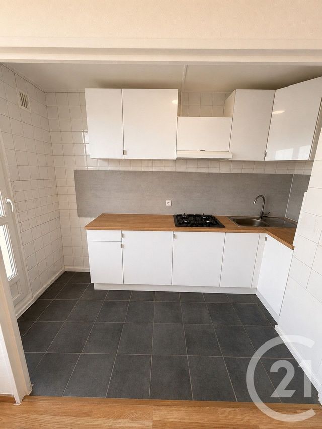 Appartement F1 à louer - 1 pièce - 25.0 m2 - GARGES LES GONESSE - 95 - ILE-DE-FRANCE - Century 21 Marques Calmettes